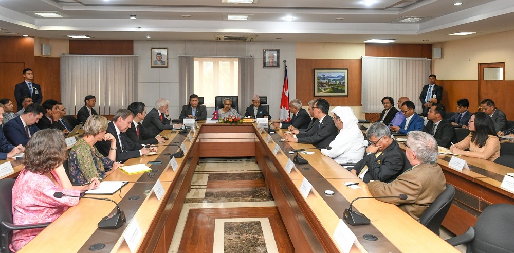 छ महिनाभित्र निर्वाचन गरेर शान्तिपूर्ण रूपमा सत्ता हस्तान्तरण गर्ने प्रधानमन्त्रीको भनाइ