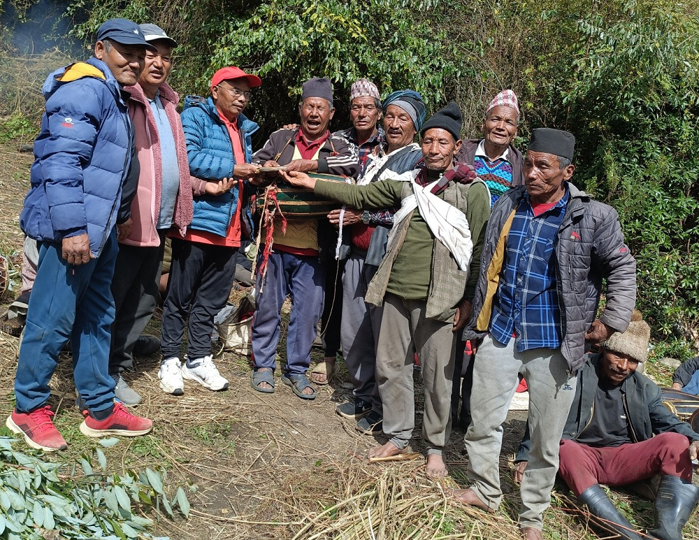 नाचगानबाट सङ्कलित रकमलाई सडक निर्माणमा सहयोग
