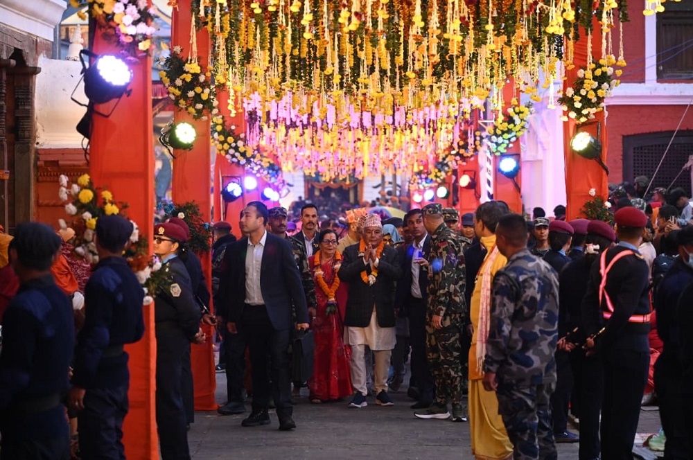 राष्ट्रपति पौडेलद्वारा महाशिवरात्रिको अवसरमा पशुपतिनाथको पूजाआराधना