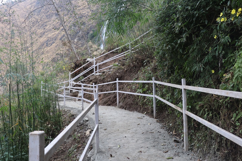 गण्डकी सरकार पर्यटकीय क्षेत्रमा सक्रिय, म्याग्दीमा मात्रै २४ पर्यटकीय स्थलमा पूर्वाधार निर्माण योजना सञ्चालन